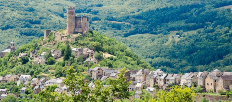 Comment choisir ses volets malgré les restrictions des Architectes des Bâtiments de France ?