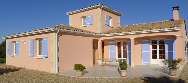 Maison volets personnalisables